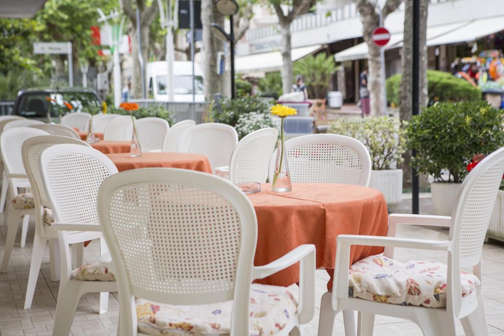 Hotel Villa Tosi Bellaria-Igea Marina Eksteriør bilde